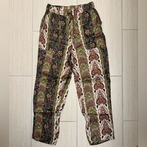 Zara Women’s Patterned Pants